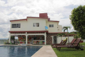 Terraza del Lago